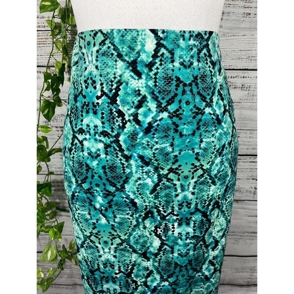 Liz Claiborne Skirt size 6 Teal Black Faux Snake Skin Pencil Stretch Knee Career - Picture 2 of 10